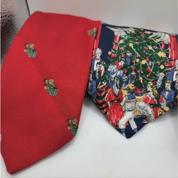 Vintage Men's Christmas Tie Bundle - Picture 4 of 9